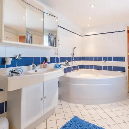 Hortensia - Piscine Partagee *